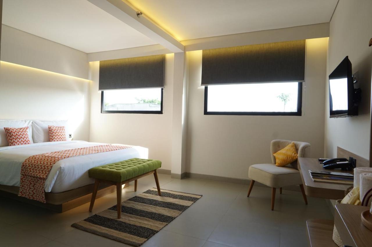 Qubika Boutique Hotel Tangerang Exterior foto